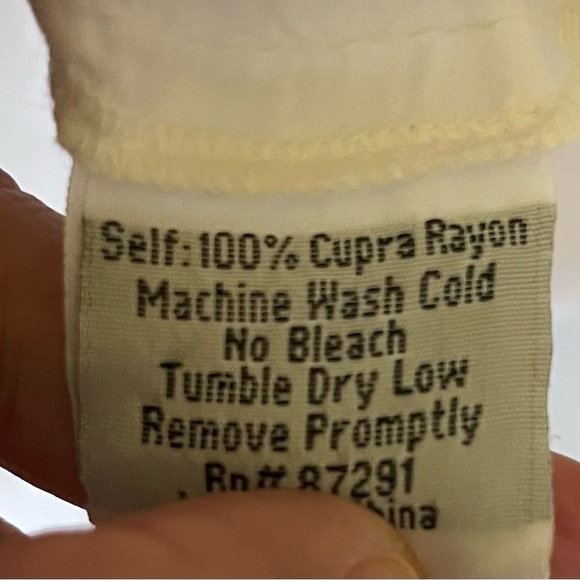 Johnny Was White Eyelet Blouse - Picture 5 of 5